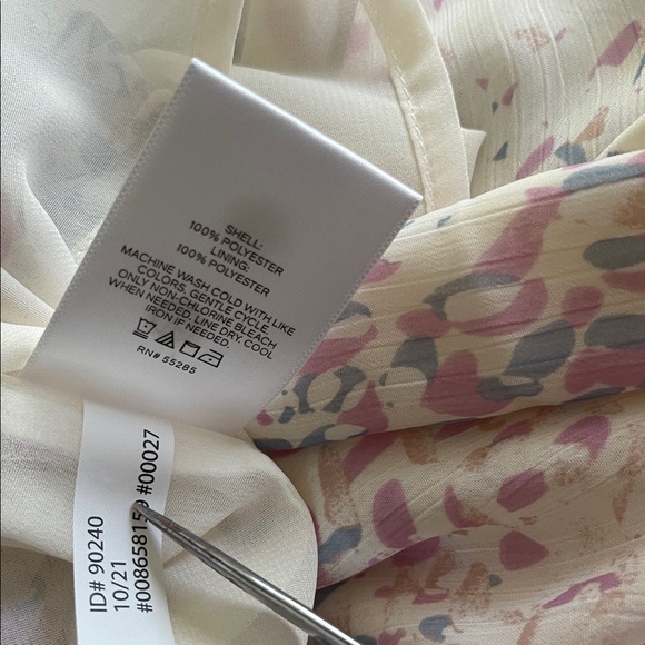 Express Women's Multicolor Blouse - Picture 9 of 9